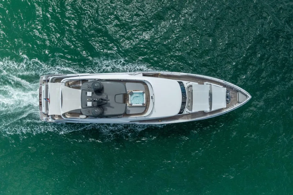 Lumpasaurus, 2023 Custom Line Navetta 33, photo 140