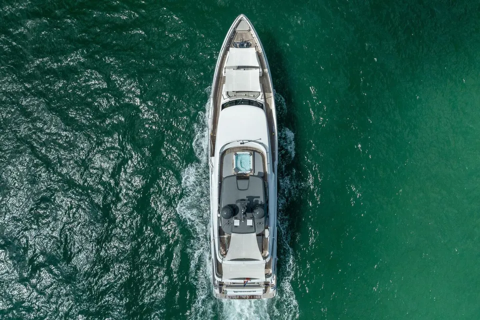Lumpasaurus, 2023 Custom Line Navetta 33, photo 141