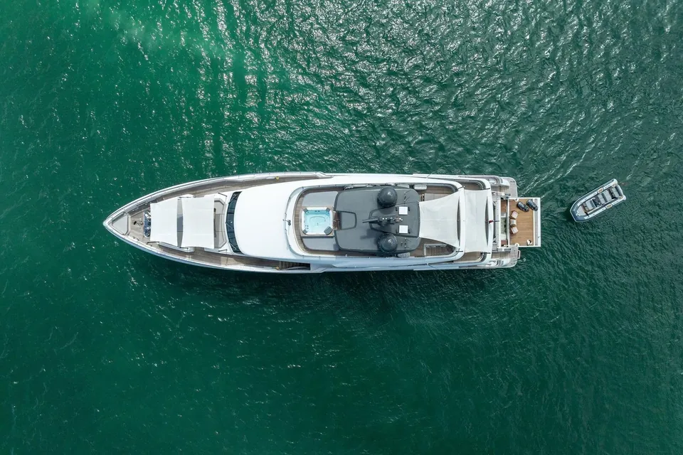 Lumpasaurus, 2023 Custom Line Navetta 33, photo 148