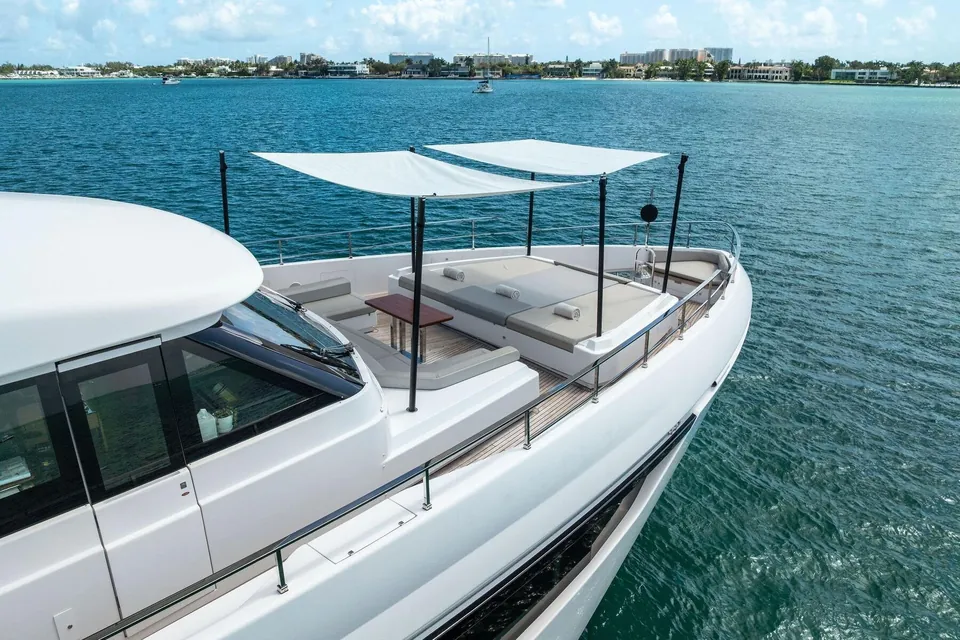 Lumpasaurus, 2023 Custom Line Navetta 33, photo 153