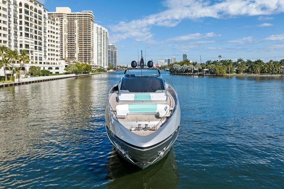 Beso, 2024 Riva 102' Corsaro Super, photo 6