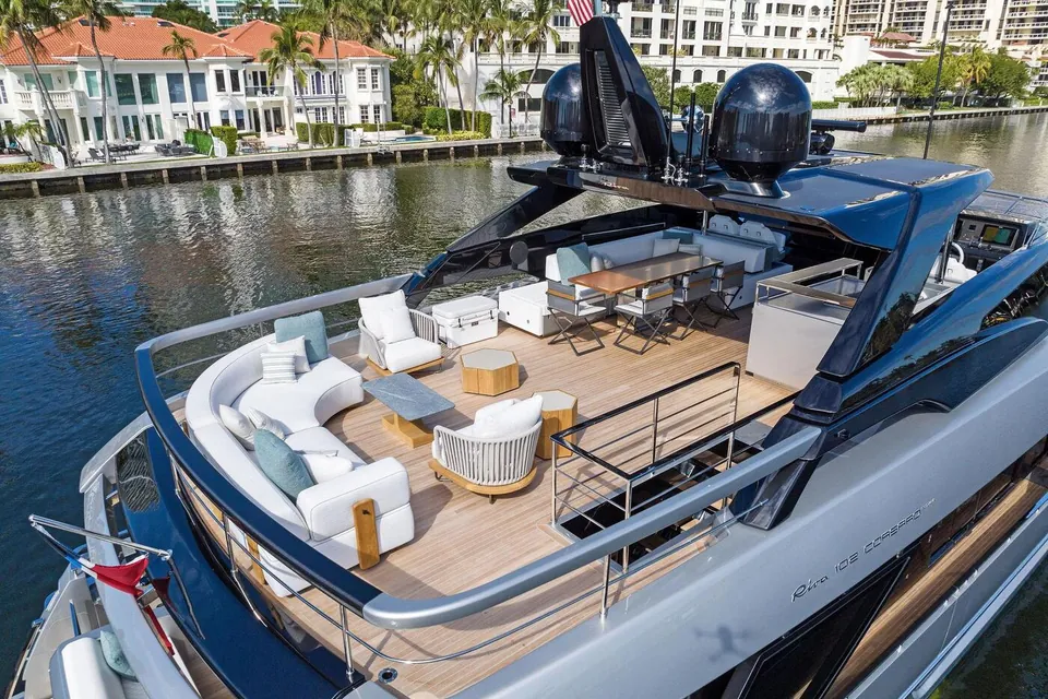 Beso, 2024 Riva 102' Corsaro Super, photo 12