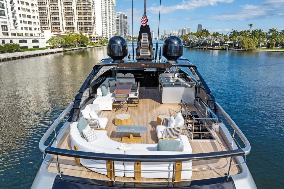 Beso, 2024 Riva 102' Corsaro Super, photo 13