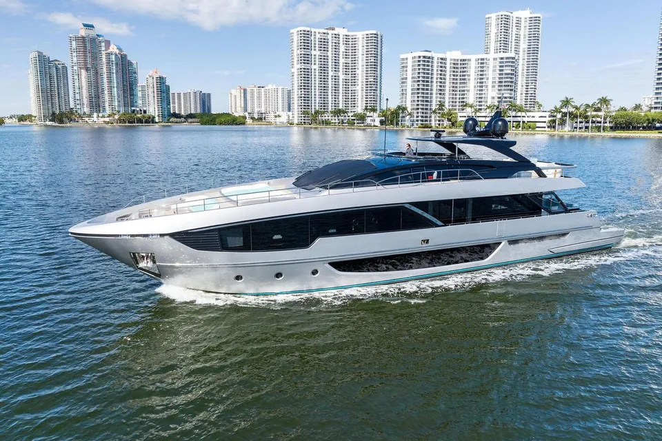 Beso, 2024 Riva 102' Corsaro Super, photo 14
