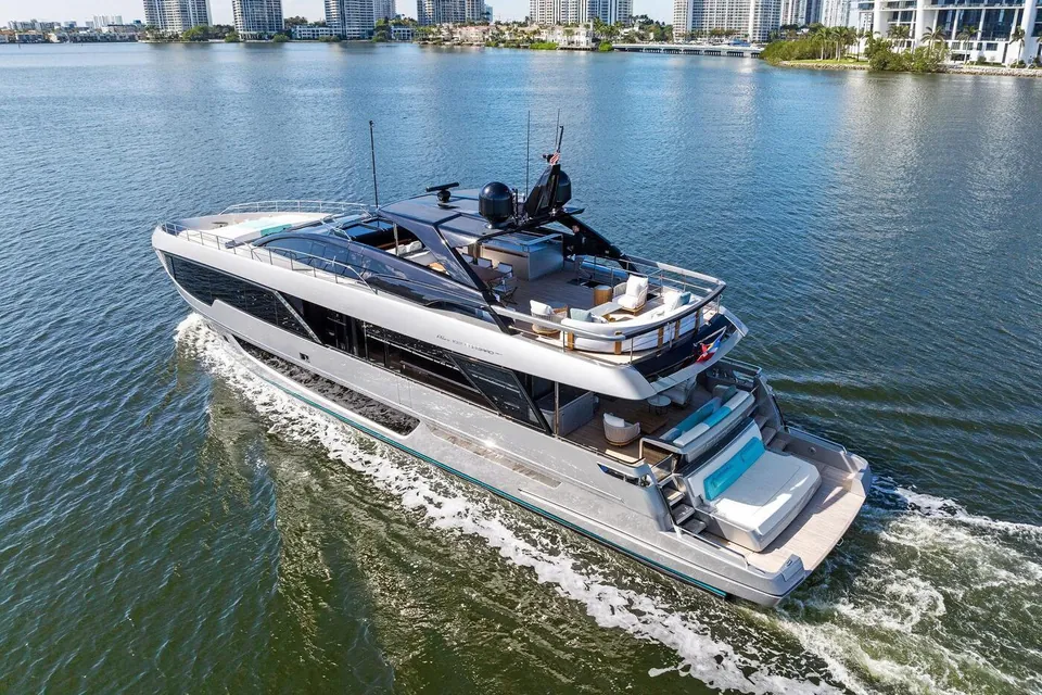 Beso, 2024 Riva 102' Corsaro Super, photo 17