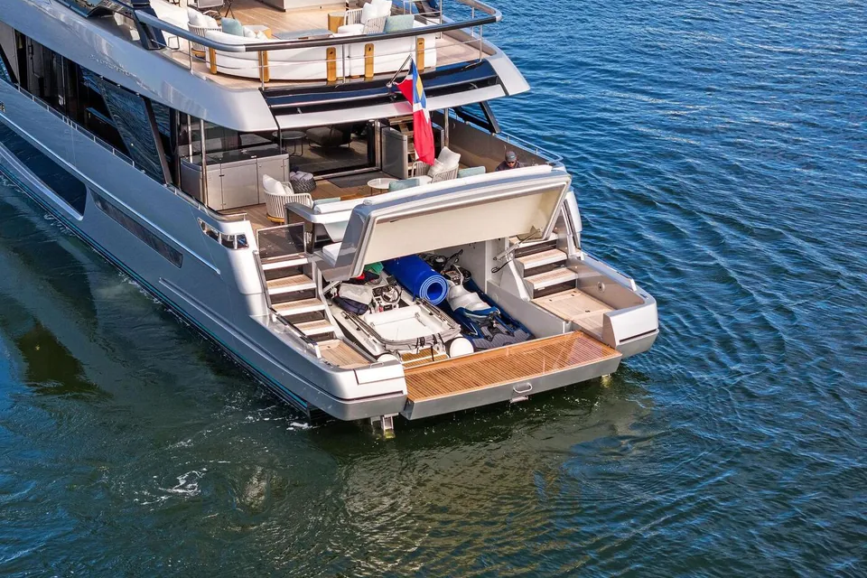 Beso, 2024 Riva 102' Corsaro Super, photo 19
