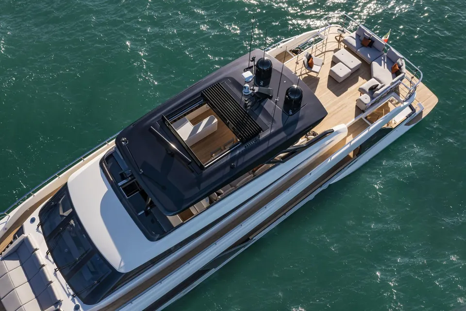 Danima, 2023 Ferretti 1000, photo 7