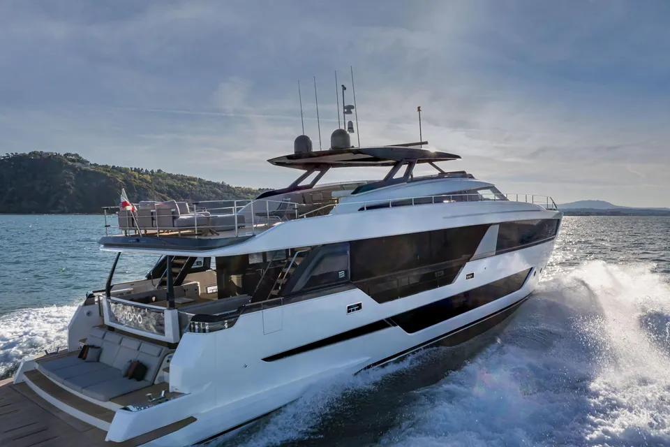 Danima, 2023 Ferretti 1000, photo 9