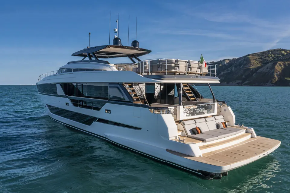 Danima, 2023 Ferretti 1000, photo 11