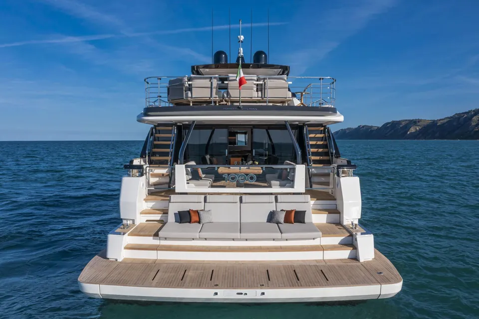 Danima, 2023 Ferretti 1000, photo 12