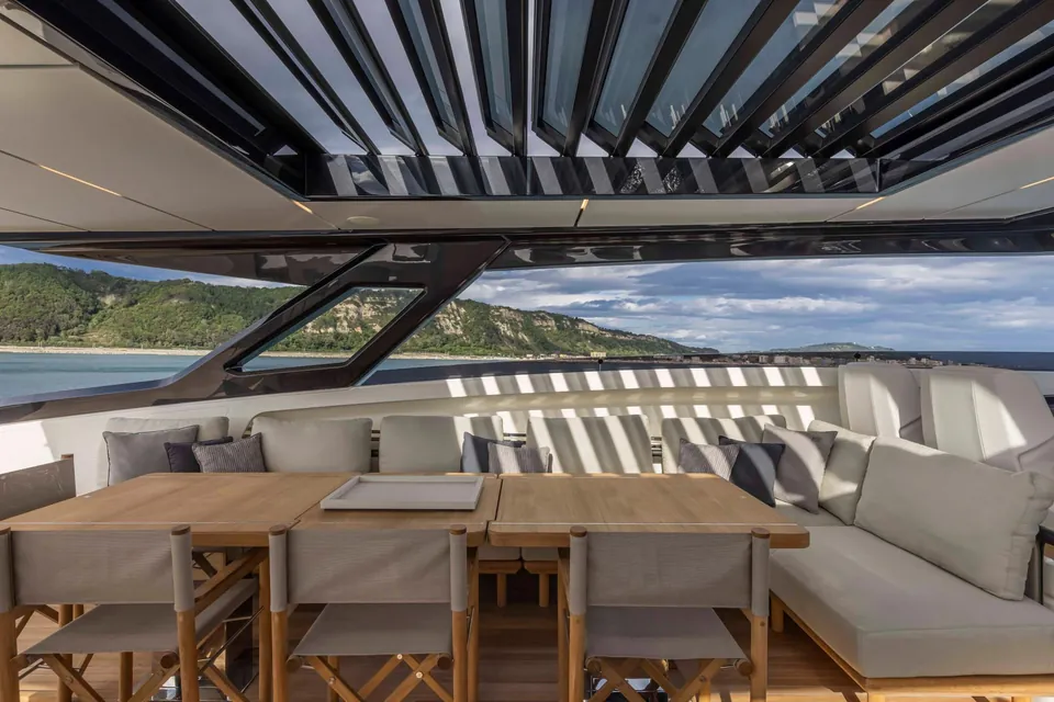 Danima, 2023 Ferretti 1000, photo 16