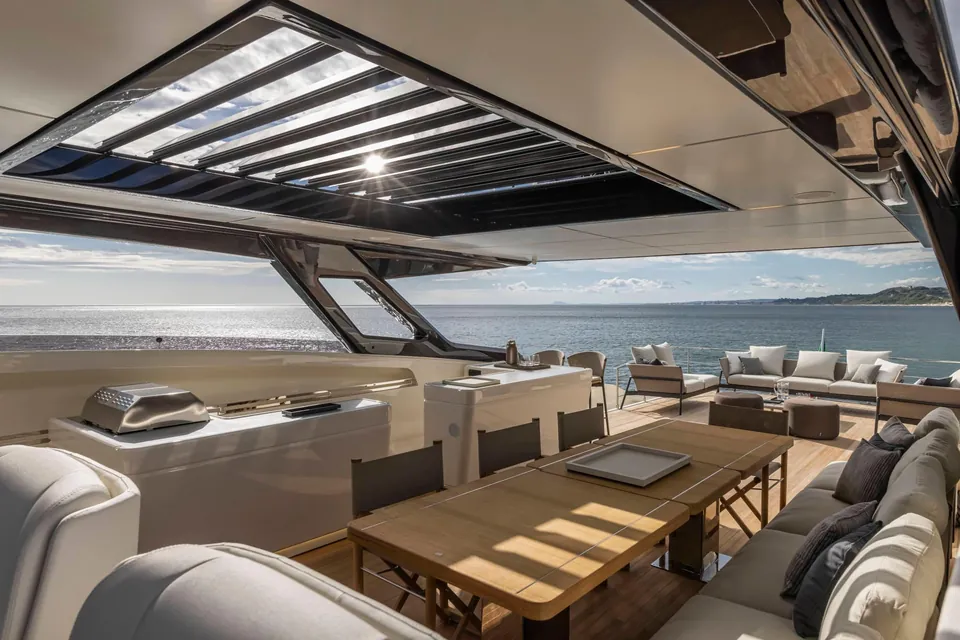 Danima, 2023 Ferretti 1000, photo 18