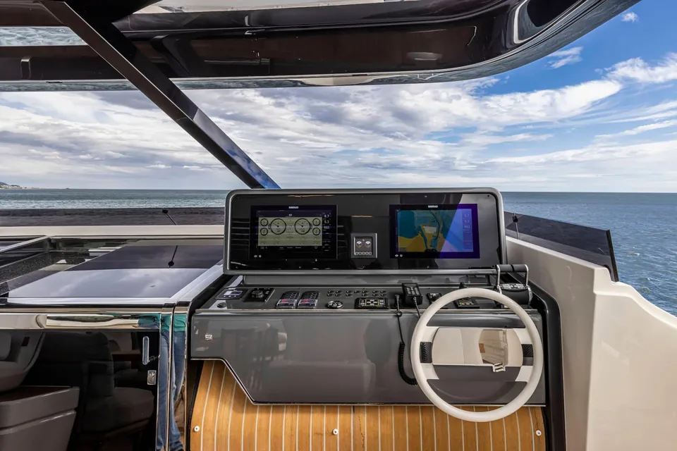 Danima, 2023 Ferretti 1000, photo 19