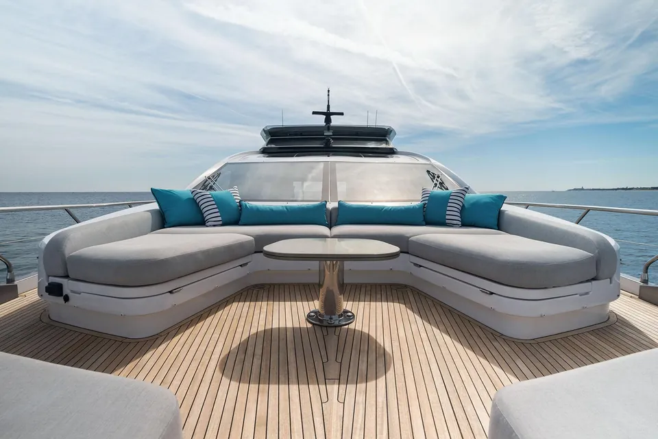 Oceans SE7EN, 2022 Azimut S8, photo 15