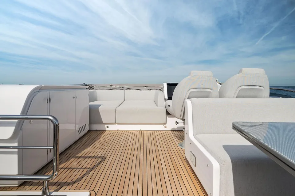 Oceans SE7EN, 2022 Azimut S8, photo 21