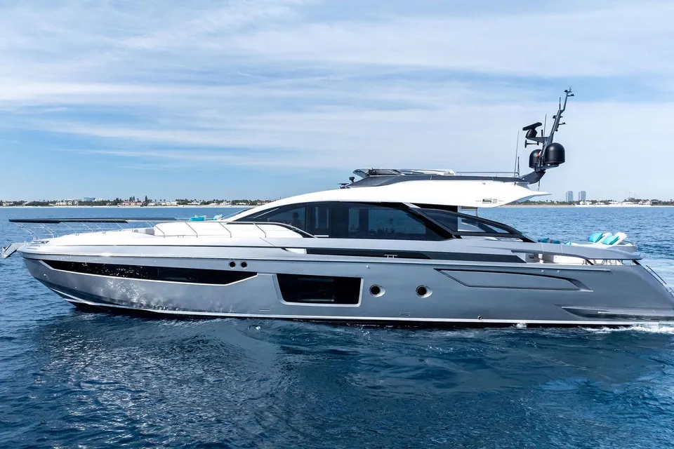 Oceans SE7EN, 2022 Azimut S8, photo 25