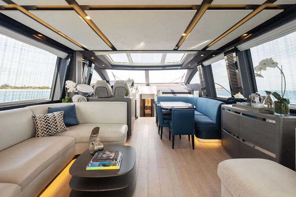 Oceans SE7EN, 2022 Azimut S8, photo 28