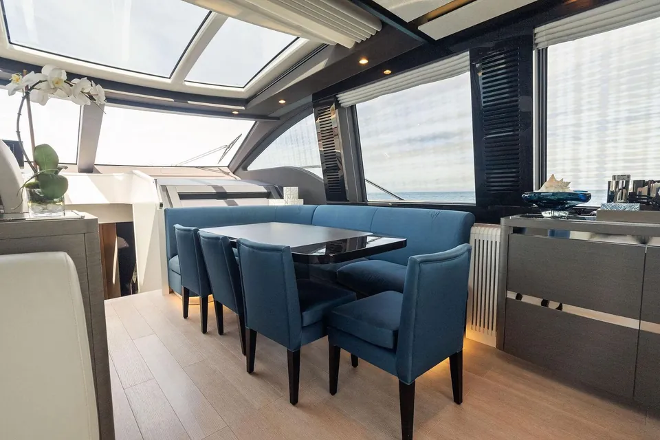 Oceans SE7EN, 2022 Azimut S8, photo 31