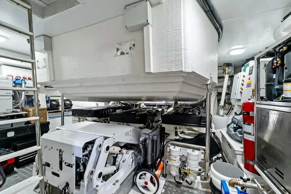 Oceans SE7EN, 2022 Azimut S8, photo 64