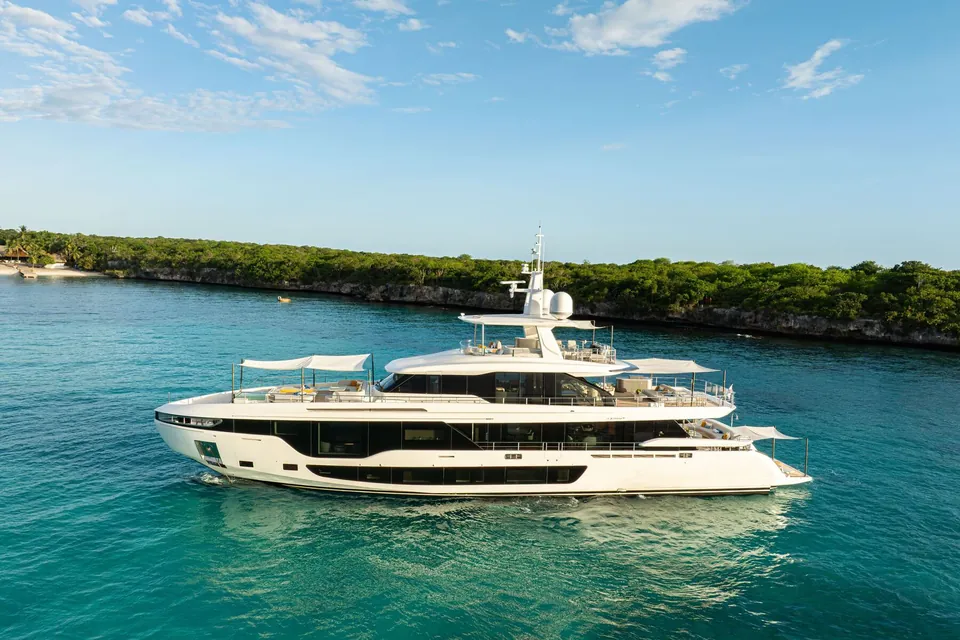 Luz de Mar, 2024 Azimut Grande 36M, photo 9