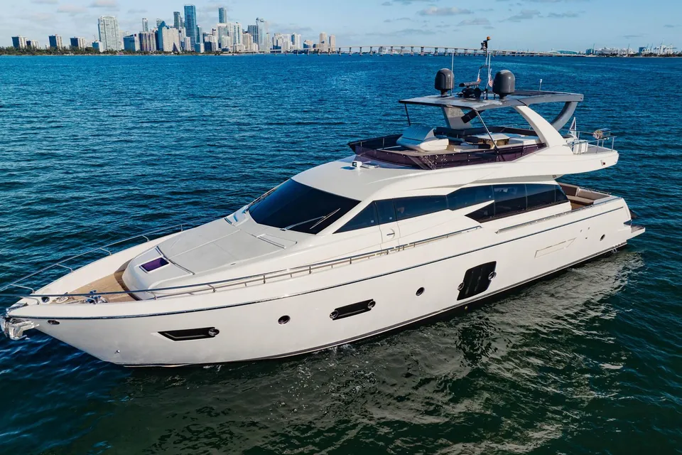 Sami Kay III, 2017 Ferretti 750, photo 11