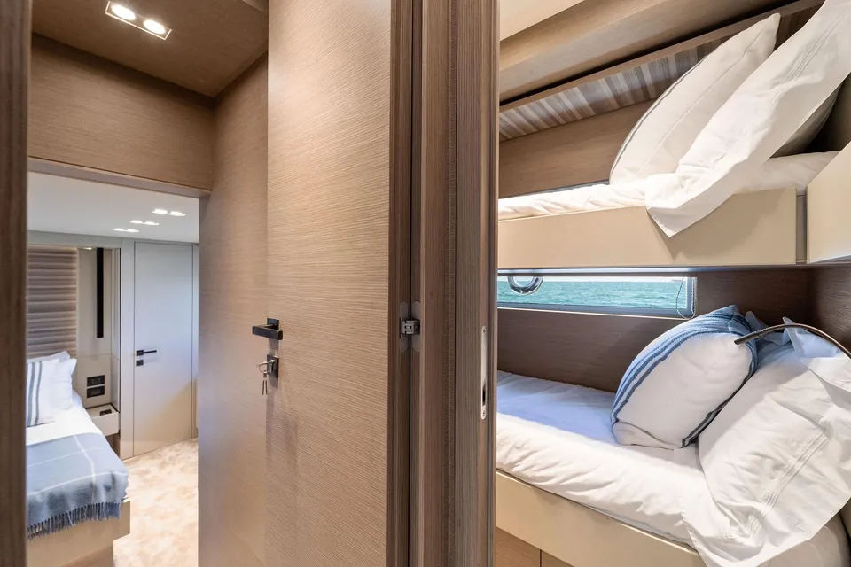 Giulia, 2023 Ferretti 670, photo 7