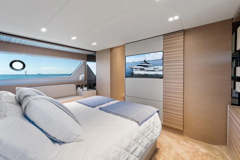 Giulia, 2023 Ferretti 670, photo 11