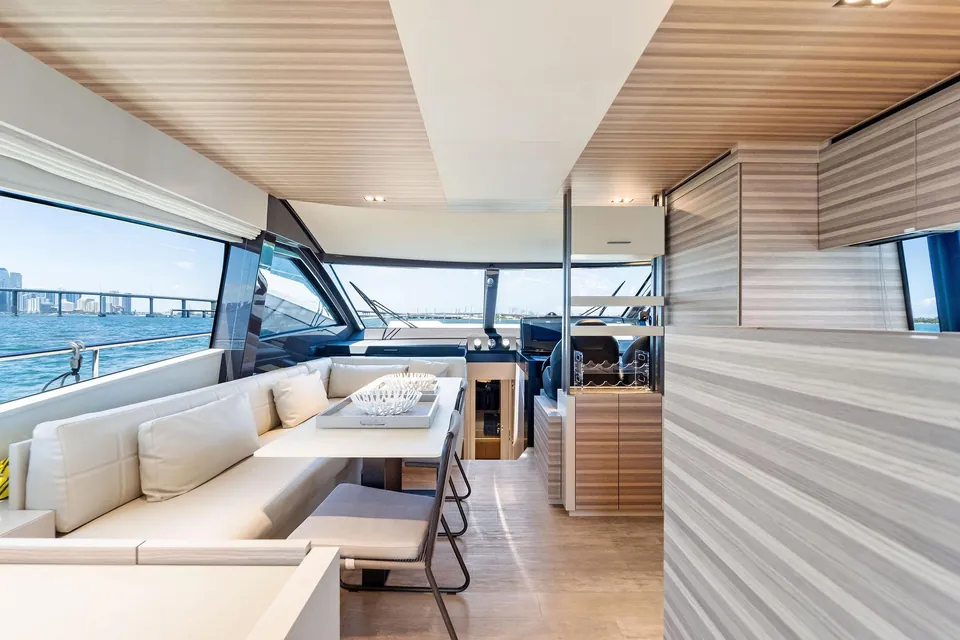Giulia, 2023 Ferretti 670, photo 14