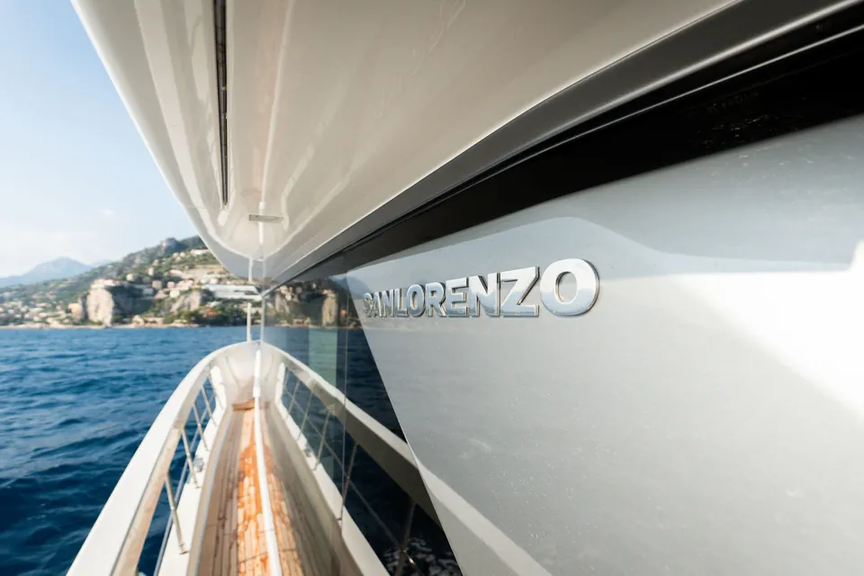 La, 2022 Sanlorenzo SX88, photo 10