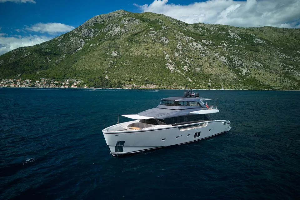 Zaffiro III, 2020 Sanlorenzo SX88, photo 3