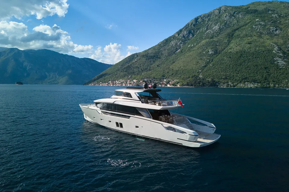 Zaffiro III, 2020 Sanlorenzo SX88, photo 6