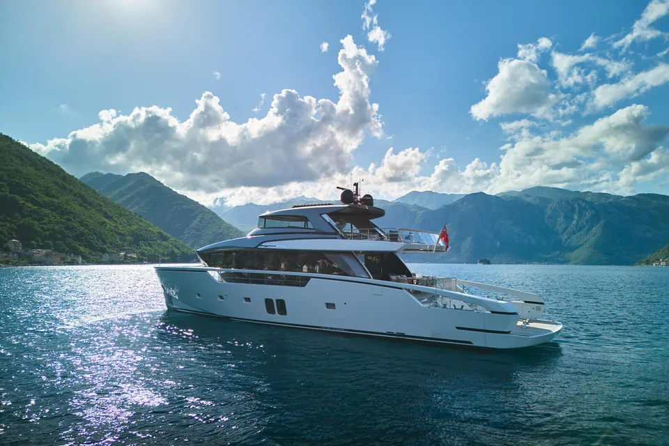 Zaffiro III, 2020 Sanlorenzo SX88, photo 9