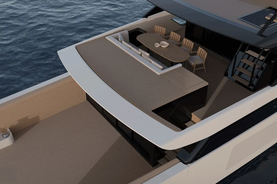 2025 Bluegame BGX83, photo 1