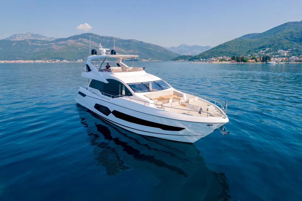 Sunseeker 76Y, 2020 Sunseeker 76 Yacht, photo 2