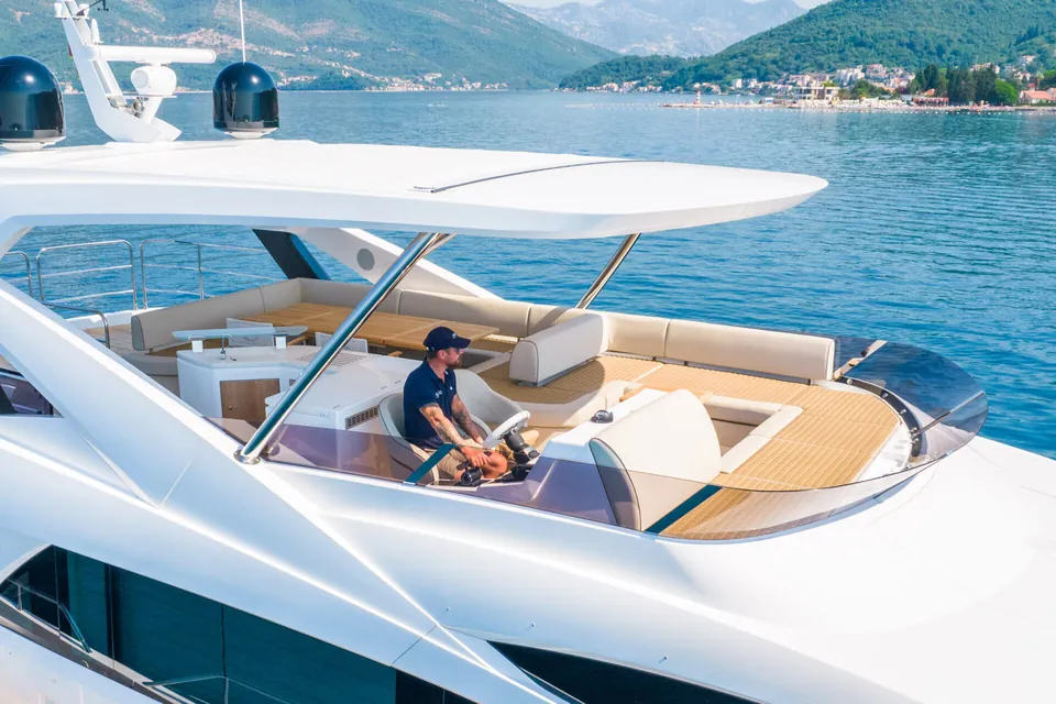 Sunseeker 76Y, 2020 Sunseeker 76 Yacht, photo 8