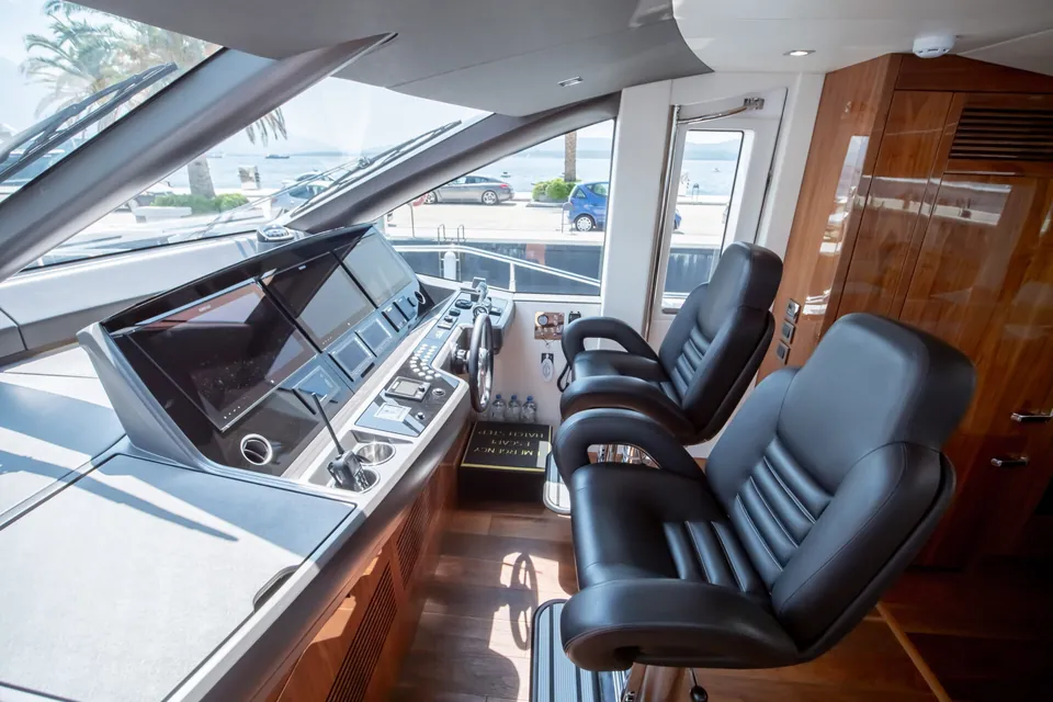 Sunseeker 76Y, 2020 Sunseeker 76 Yacht, photo 15