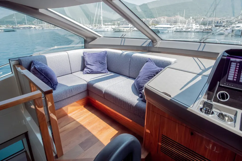 Sunseeker 76Y, 2020 Sunseeker 76 Yacht, photo 17