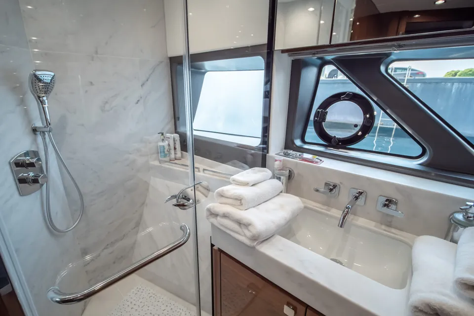 Sunseeker 76Y, 2020 Sunseeker 76 Yacht, photo 27