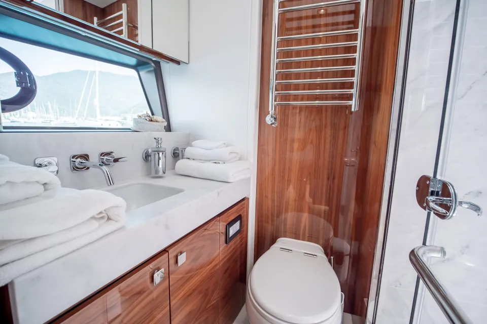 Sunseeker 76Y, 2020 Sunseeker 76 Yacht, photo 33