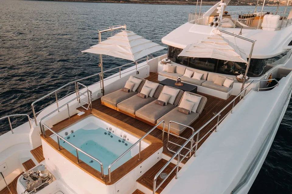 Oli, 2016 Benetti Mediterraneo 116, photo 24