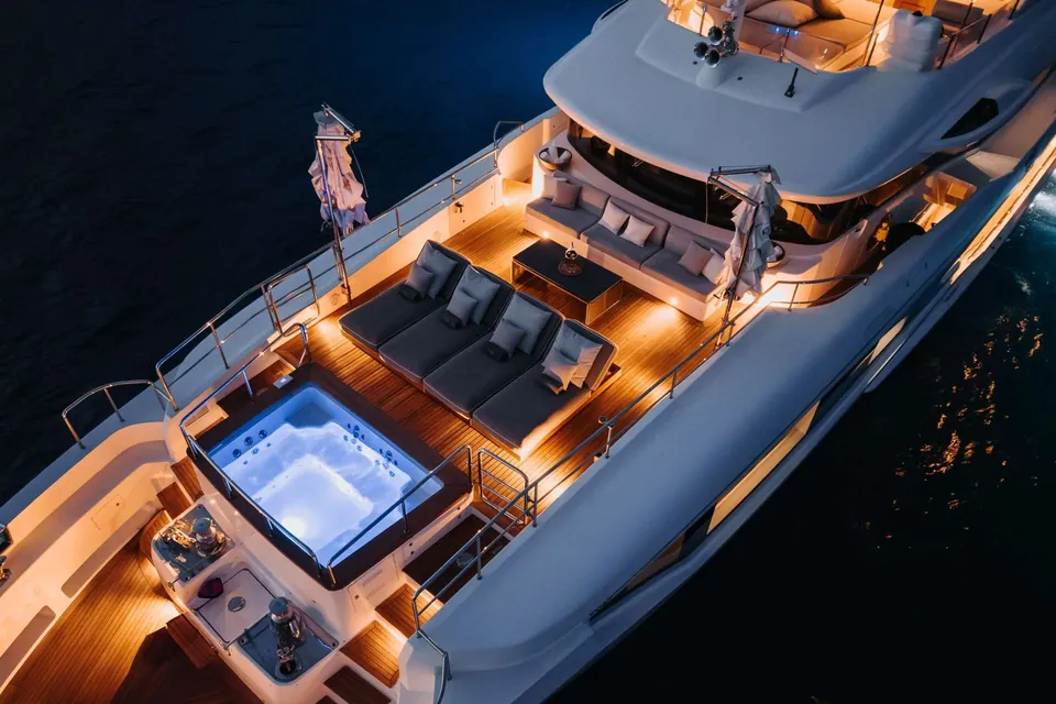 Oli, 2016 Benetti Mediterraneo 116, photo 32
