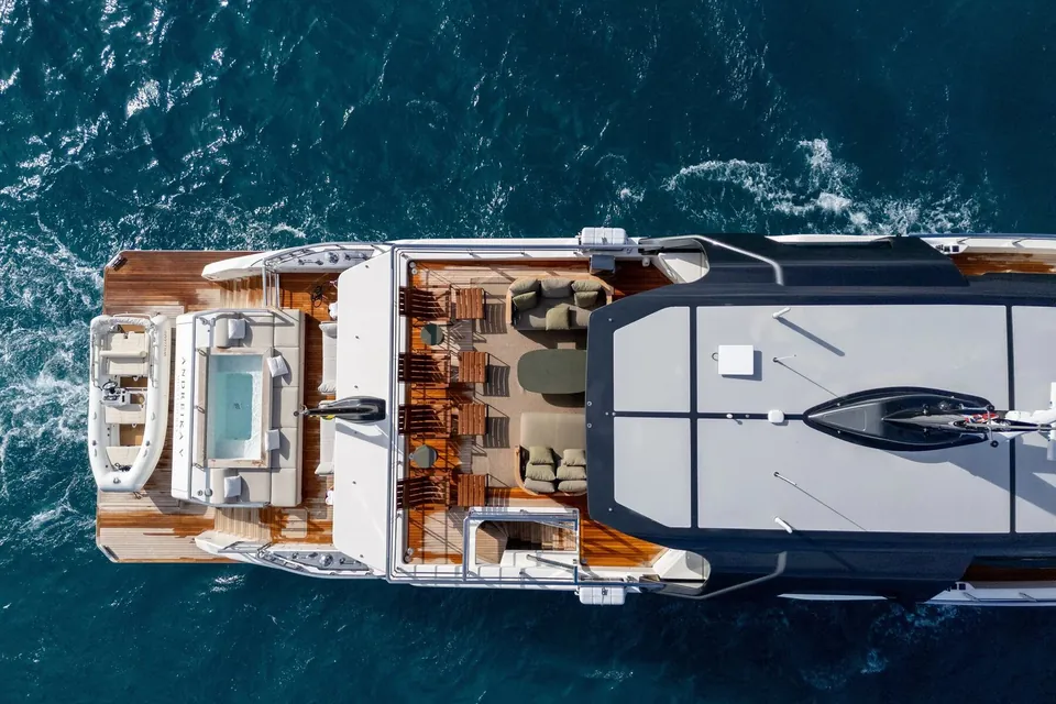 2026 Alpha Custom Yachts Squalo 100, photo 9