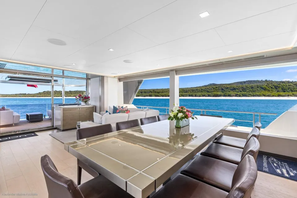 Lucia, 2023 Ocean Alexander 28E, photo 6