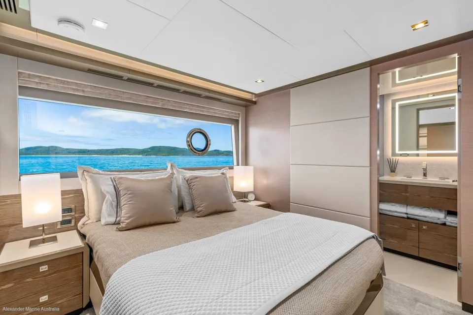 Lucia, 2023 Ocean Alexander 28E, photo 19