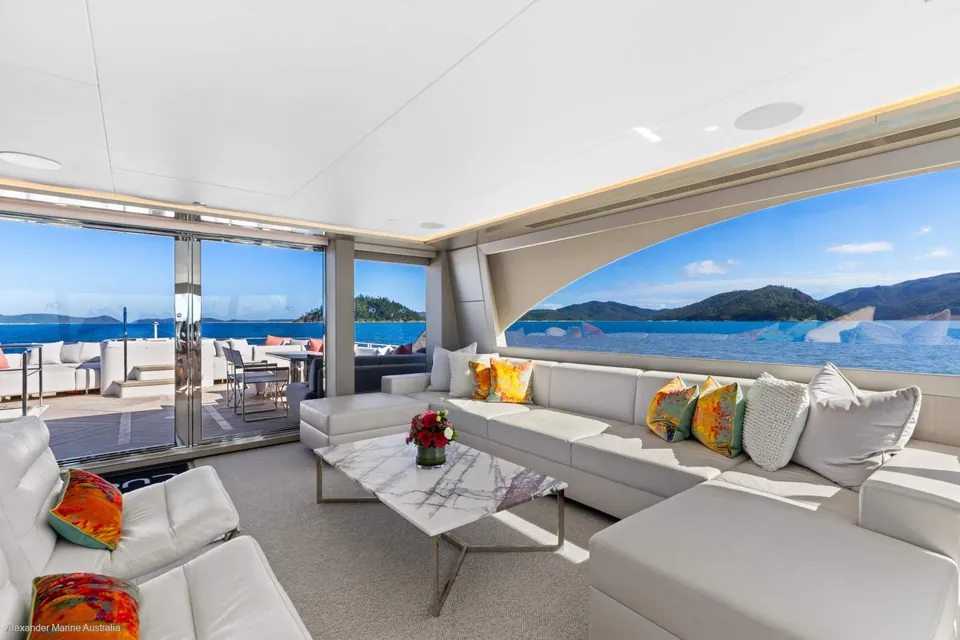 Lucia, 2023 Ocean Alexander 28E, photo 23
