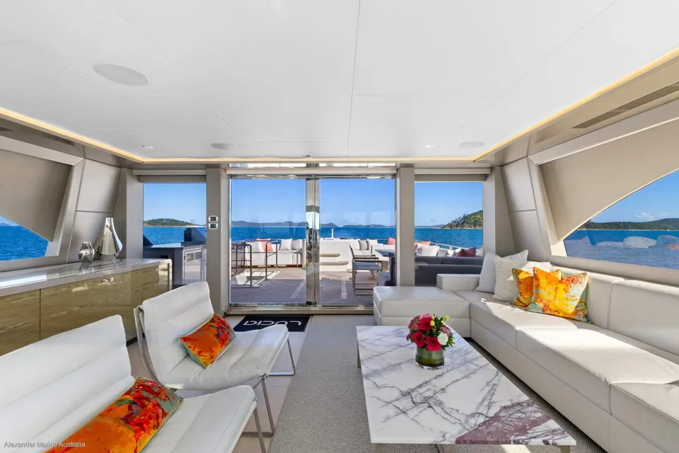 Lucia, 2023 Ocean Alexander 28E, photo 24