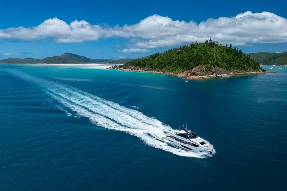 Lucia, 2023 Ocean Alexander 28E, photo 34