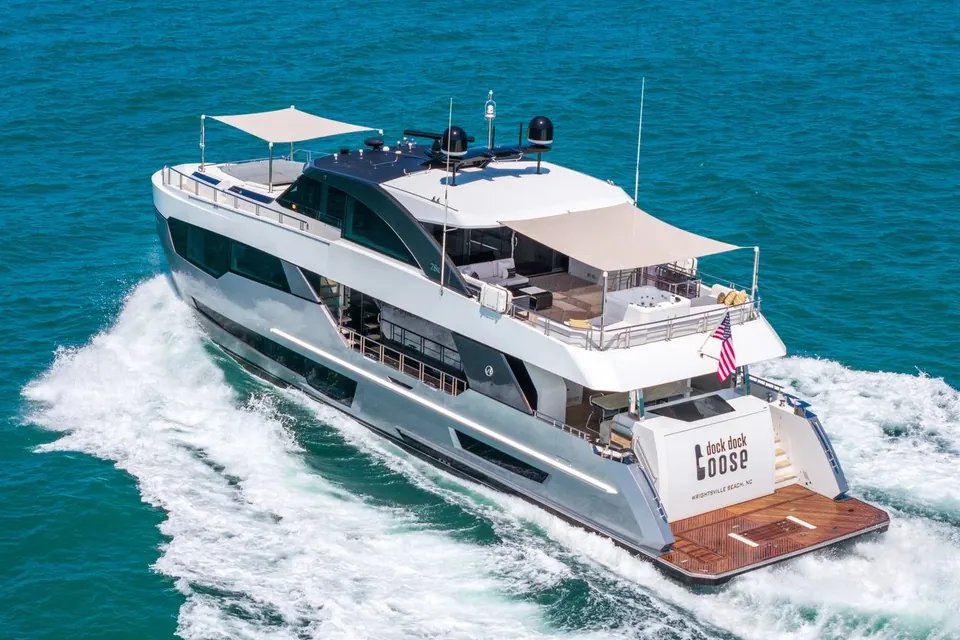Dock Dock Goose, 2021 Ocean Alexander 28R, photo 3