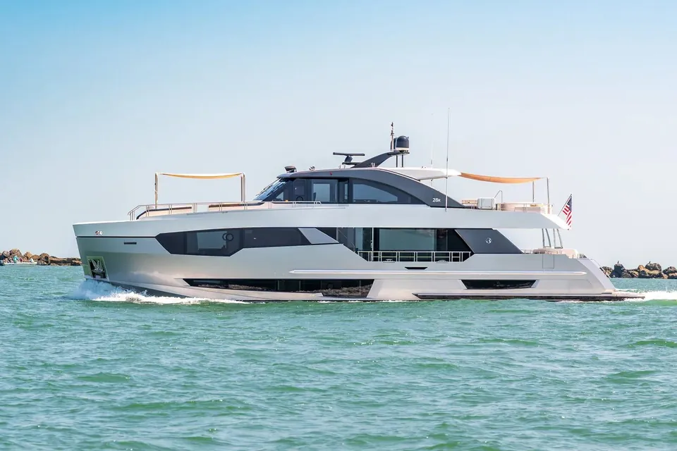 Dock Dock Goose, 2021 Ocean Alexander 28R, photo 5