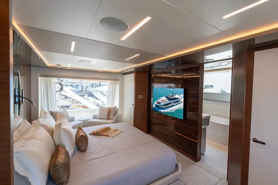 Dock Dock Goose, 2021 Ocean Alexander 28R, photo 23